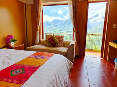 Chambre double avec vue sur la montagne — Sapa Scenery Hotel