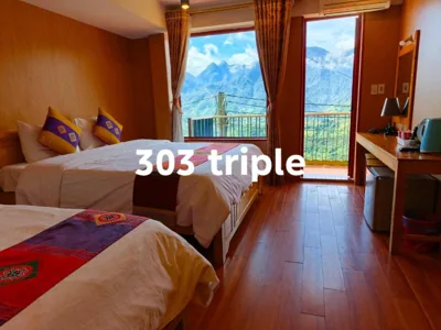 Chambre triple avec vue sur la montagne — Sapa Scenery Hotel